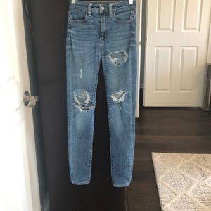 AEO Super High Rise And Stretch Jegging!